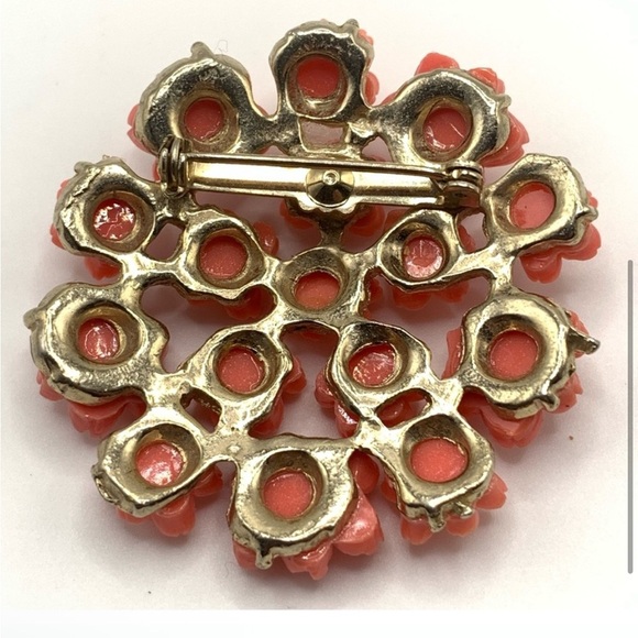 Vintage Celluloid Rose Floral Brooch in Coral and Gold - Picture 2 of 5